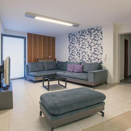Spacious Fully Equipped 3Bd 2Bath Apt In The Heart Of City With Balconies Ac And Fast Wifi #1 Heraklion Exterior foto