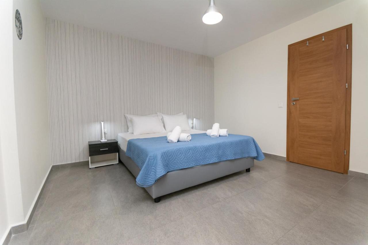 Spacious Fully Equipped 3Bd 2Bath Apt In The Heart Of City With Balconies Ac And Fast Wifi #1 Heraklion Exterior foto