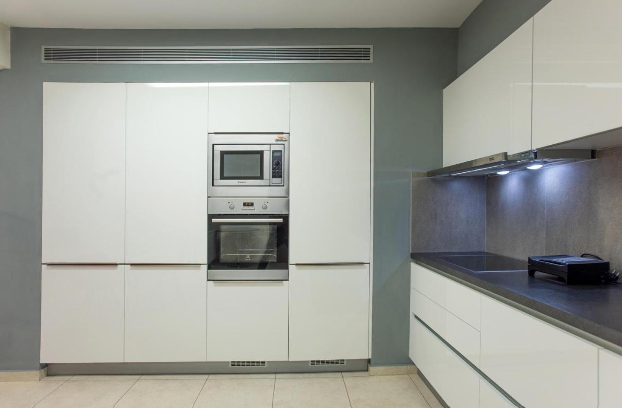 Spacious Fully Equipped 3Bd 2Bath Apt In The Heart Of City With Balconies Ac And Fast Wifi #1 Heraklion Exterior foto