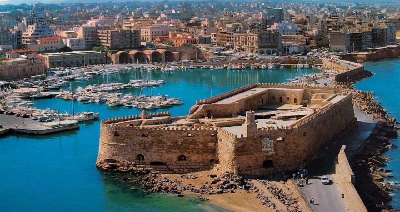 Spacious Fully Equipped 3Bd 2Bath Apt In The Heart Of City With Balconies Ac And Fast Wifi #1 Heraklion Exterior foto